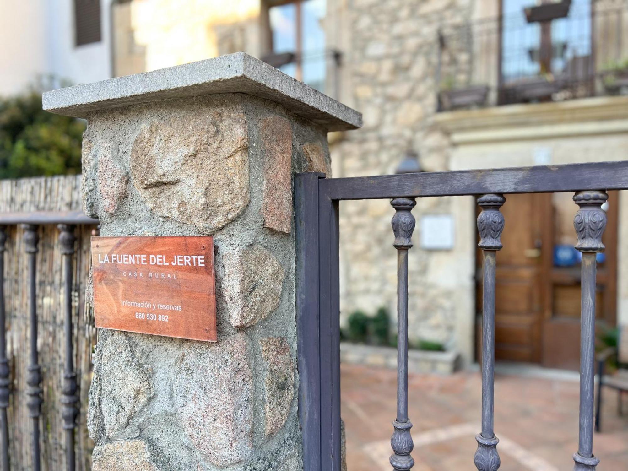 Casa Rural La Fuente Del Jerte Navaconcejo Eksteriør billede