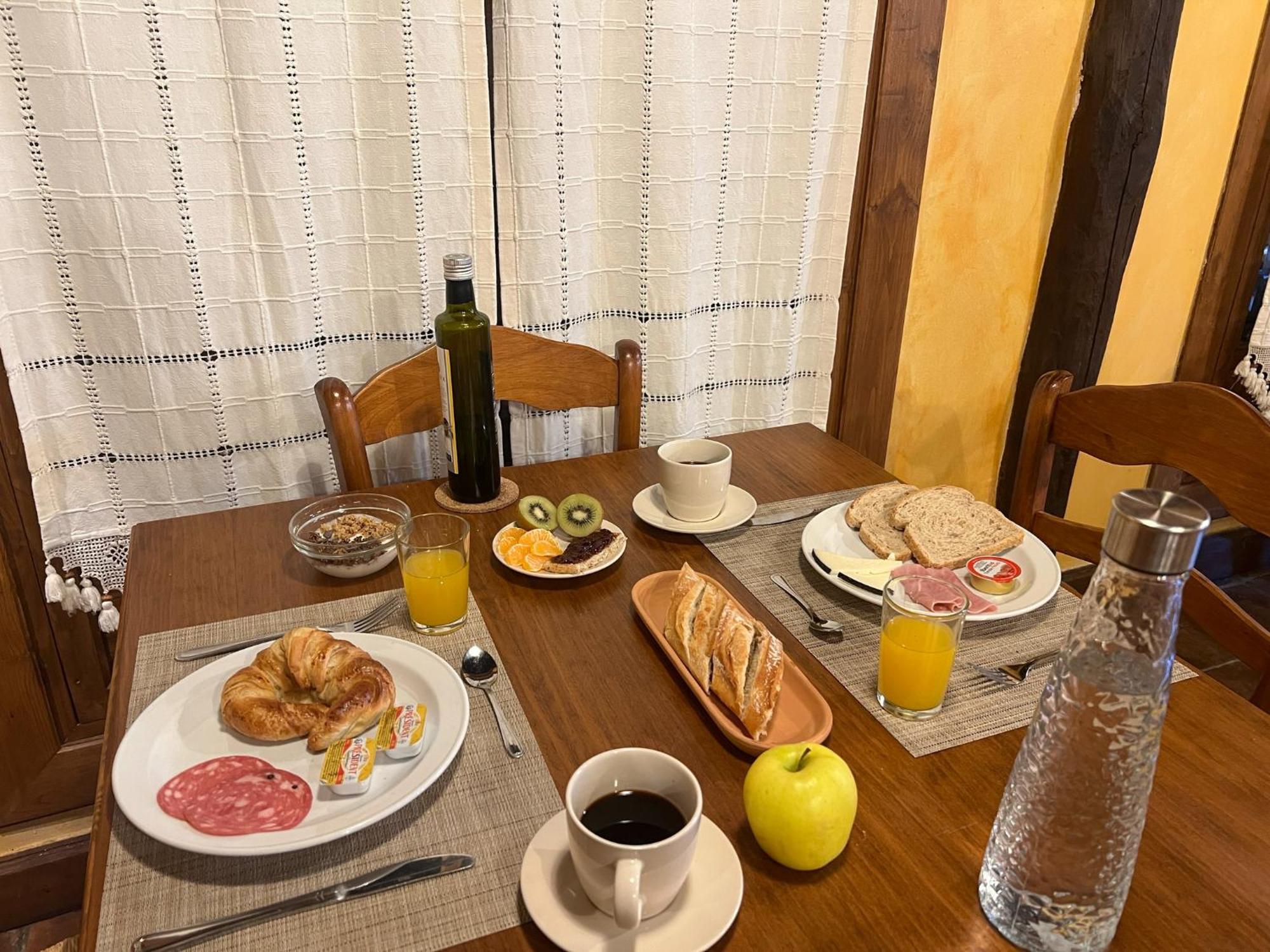 Casa Rural La Fuente Del Jerte Navaconcejo Eksteriør billede